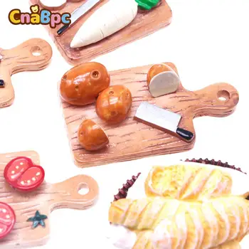 1 zestaw Dom dla Lalek Miniaturowa Jedzenie Z Tacą Deska do krojenia Model Akcesoria Dla Lalek Kuchnia Scena Wystrój Zabawki dla Dzieci Prezent